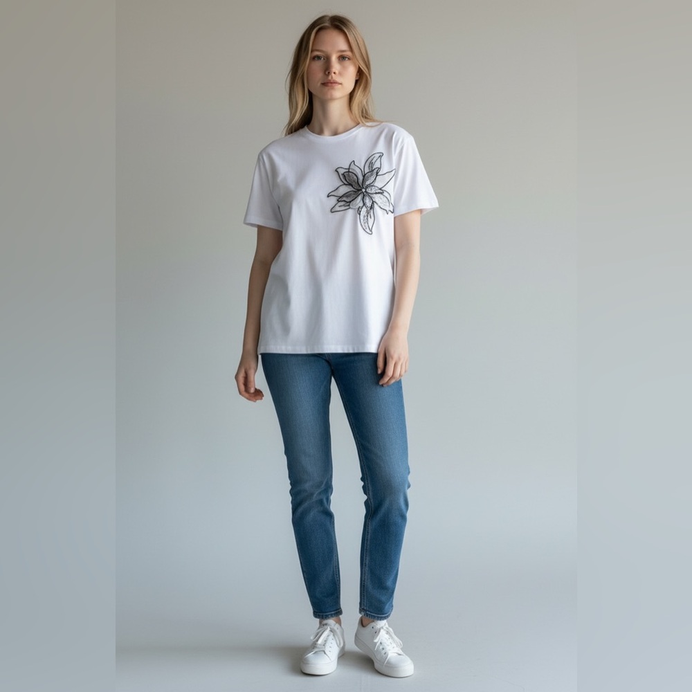 Ava James White Tee 3D Floral Appliqué SZ XL NWT